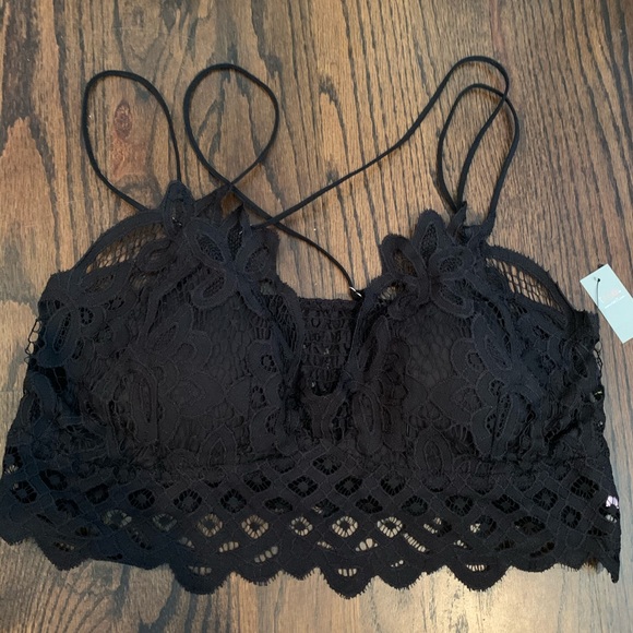 Ladies black lace bralette with padding- new - Picture 2 of 8